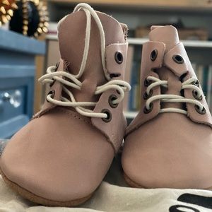 Piper Finn High Top Oxfords - Soft Sole size 3